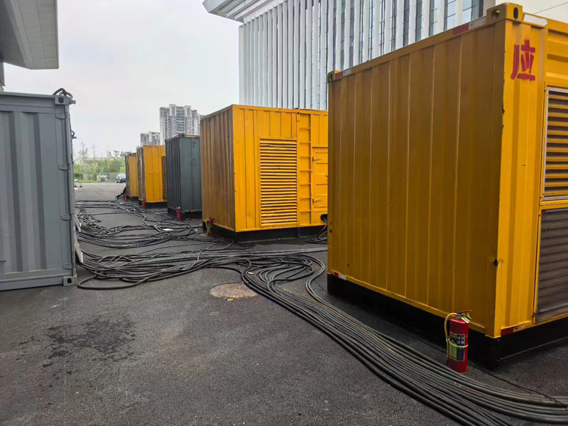 新华镇不同季节柴油发电机组保养有哪些注意事项?